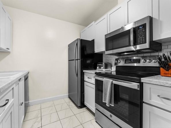 19 Wiget St 505, Boston MA 02113