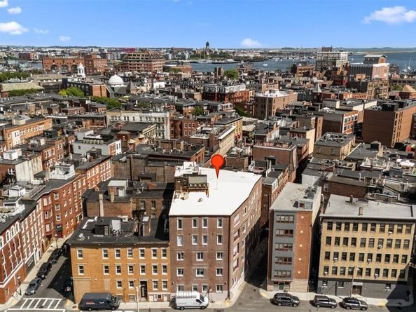 19 Wiget St 505, Boston MA 02113