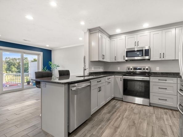 9 Bernards Way 9, Lakeville MA 02347