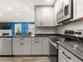 9 Bernards Way 9, Lakeville MA 02347