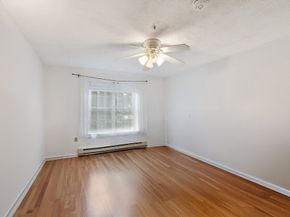 2 Ocean Ave 1J, Gloucester MA 01930