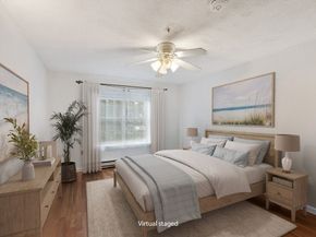 2 Ocean Ave 1J, Gloucester MA 01930