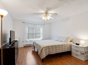 2 Ocean Ave 1J, Gloucester MA 01930