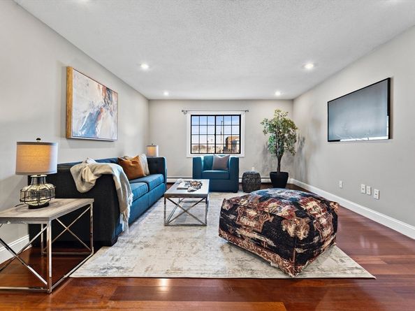 474 Broadway 26, Somerville MA 02145