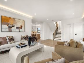 20 Clinton St 16, Newton MA 02458