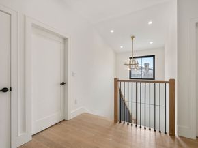 20 Clinton St 16, Newton MA 02458