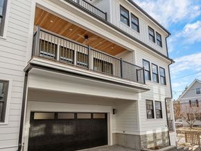 20 Clinton St 16, Newton MA 02458