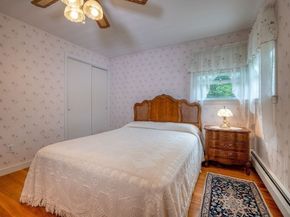 17 Leslie Rd, Worcester MA 01605