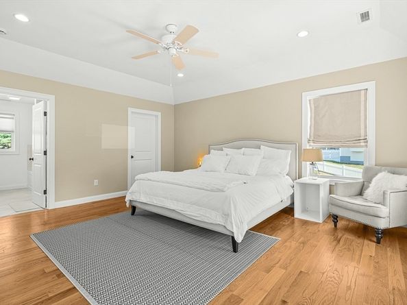 189 Collincote St, Stoneham MA 02180