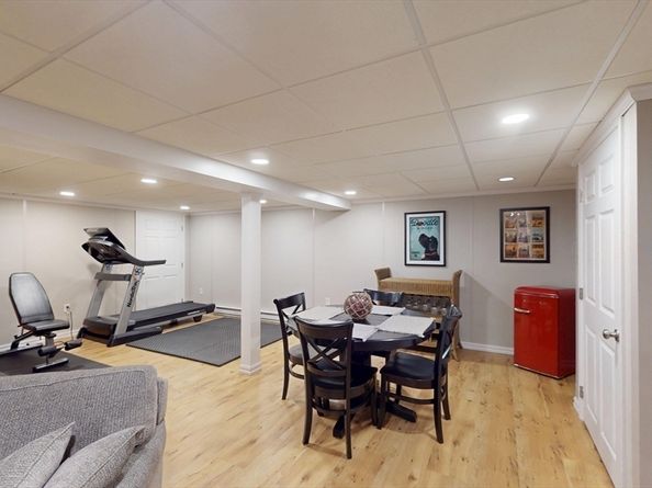 8 Merritt Rd, Hanover MA 02339