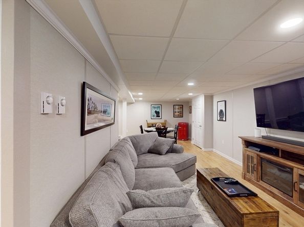 8 Merritt Rd, Hanover MA 02339