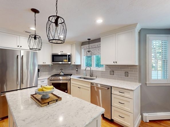 8 Merritt Rd, Hanover MA 02339