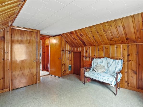 87 Senna Road, Fitchburg MA 01420