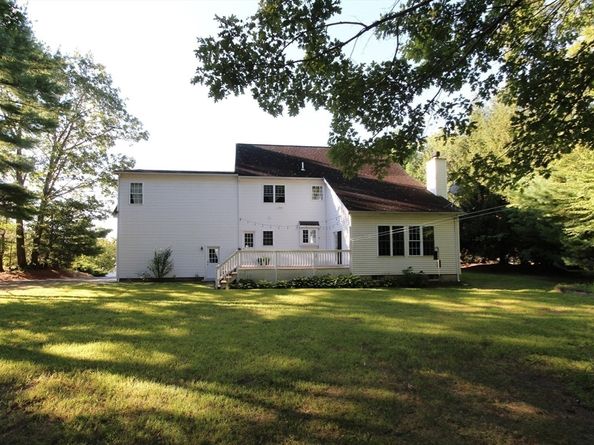 1 Haven Way, Hopedale MA 01747