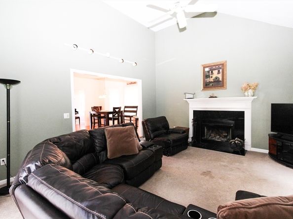1 Haven Way, Hopedale MA 01747