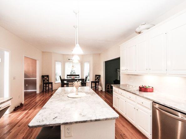 1 Haven Way, Hopedale MA 01747