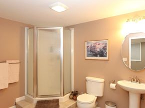 1 Haven Way, Hopedale MA 01747