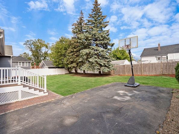 36 S Irving St, Revere MA 02151