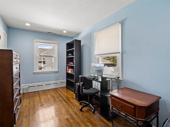 36 S Irving St, Revere MA 02151