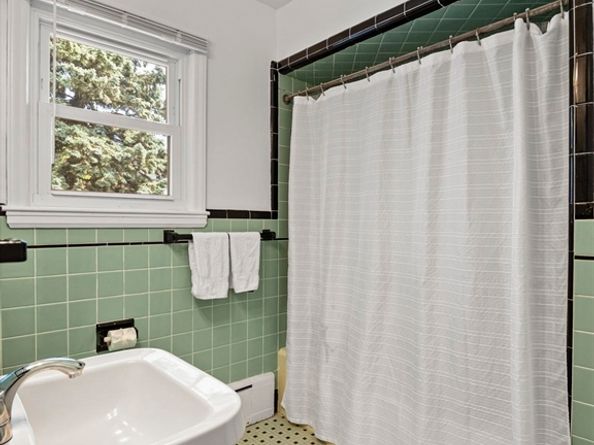 36 S Irving St, Revere MA 02151