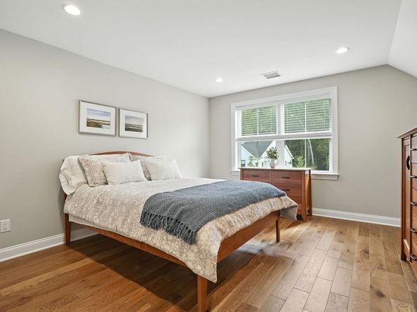 20 Lyons Lane 13, Boxborough MA 01719