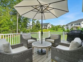 20 Lyons Lane 13, Boxborough MA 01719