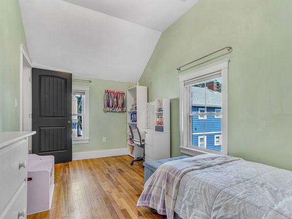 15 Edinboro Terrace, Newton MA 02460
