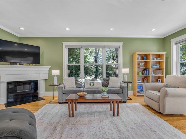 15 Edinboro Terrace, Newton MA 02460