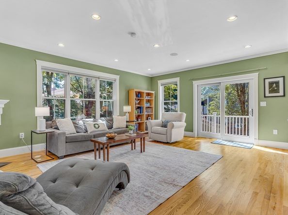 15 Edinboro Terrace, Newton MA 02460
