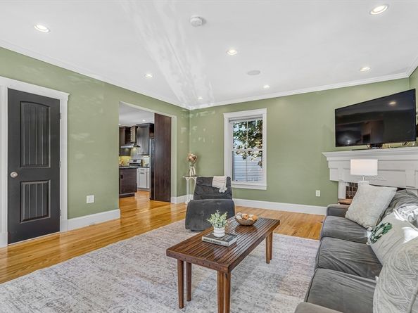 15 Edinboro Terrace, Newton MA 02460
