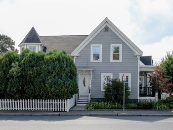 73 Eastern Avenue