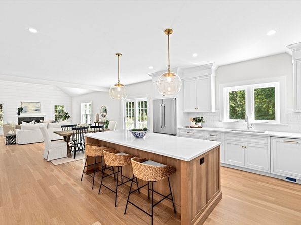 15 Turkey Hill Lane, Hingham MA 02043