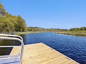 38 Old Shipyard Ln, Hanover MA 02339