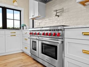 38 Old Shipyard Ln, Hanover MA 02339