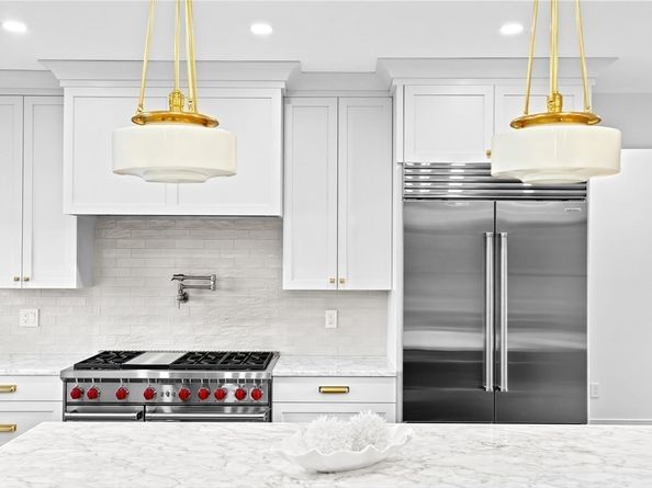 38 Old Shipyard Ln, Hanover MA 02339