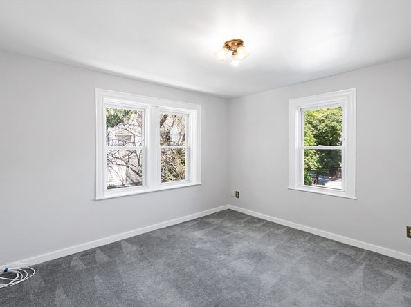 8 Fort Ln 8, Dedham MA 02026