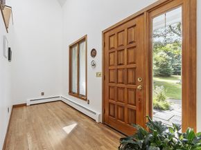 22 Kettle Hole Road, Bolton MA 01740