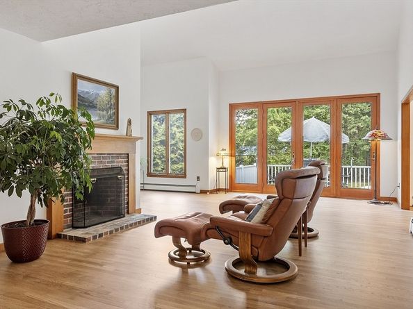22 Kettle Hole Road, Bolton MA 01740