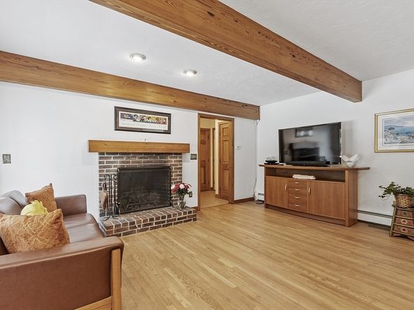 22 Kettle Hole Road, Bolton MA 01740
