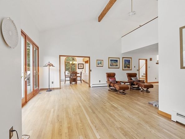 22 Kettle Hole Road, Bolton MA 01740