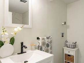 19 Hawthorne, Brockton MA 02301