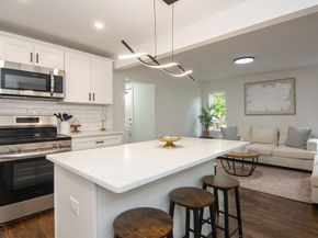 19 Hawthorne, Brockton MA 02301