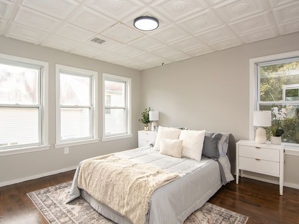 19 Hawthorne, Brockton MA 02301