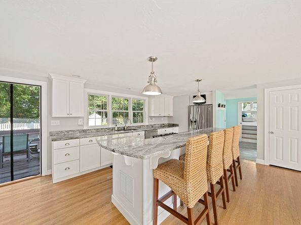 11 Liberty Road, Marshfield MA 02050