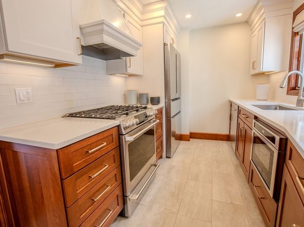 3 Norman Rd, Saugus MA 01906