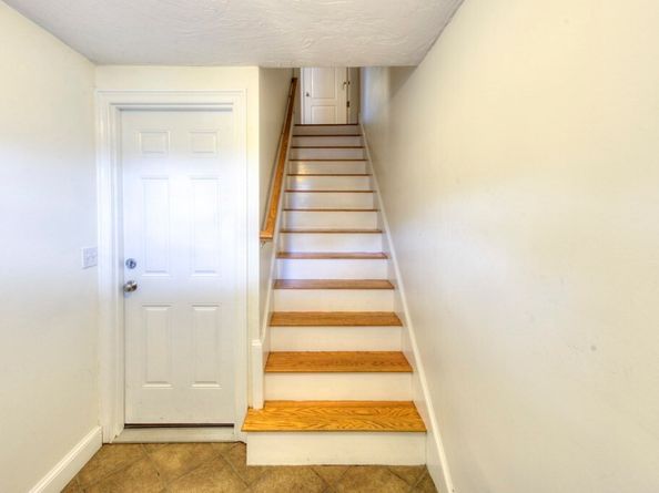 38 Johnson St 38, Worcester MA 01604