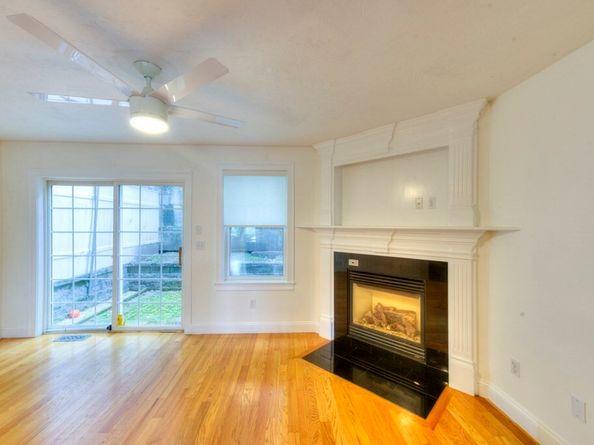 38 Johnson St 38, Worcester MA 01604