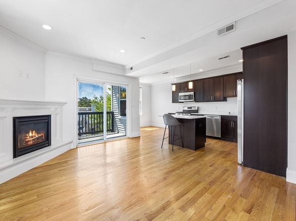 42 Vinton St 3, Boston MA 02127