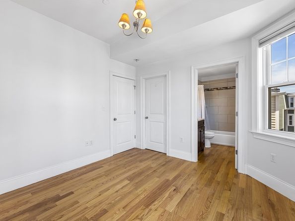 42 Vinton St 3, Boston MA 02127