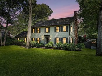 20 Olde Colony Dr